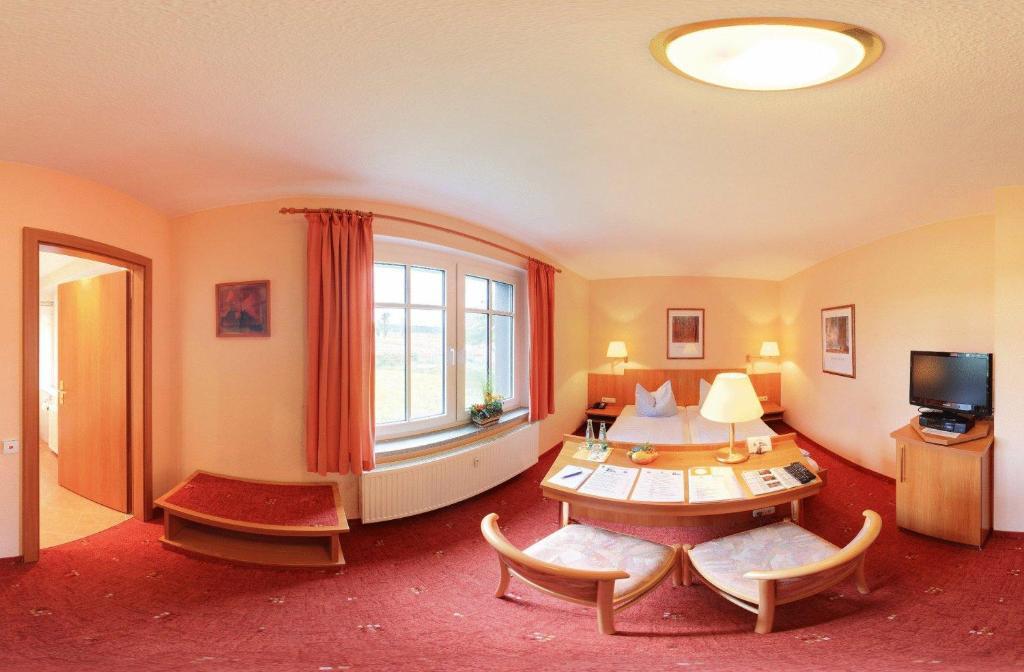 Hotel Luginsland Schleiz Exteriör bild